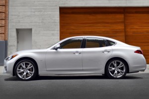 2016-Infiniti-Q70-Glass.net