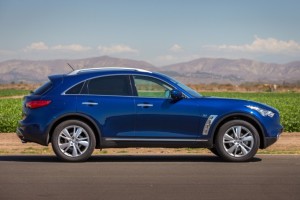 2016-Infiniti-QX70-Glass.net