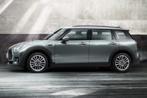 2016-Mini-Cooper-Clubman-Glass.net