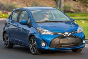 2016-Toyota-Yaris-Glass.net