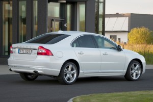 2016-Volvo-S80-Glass.net