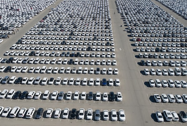 Searching for the right car in a large parking lot of other vehicles