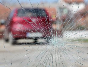 driving with a cracked windshield