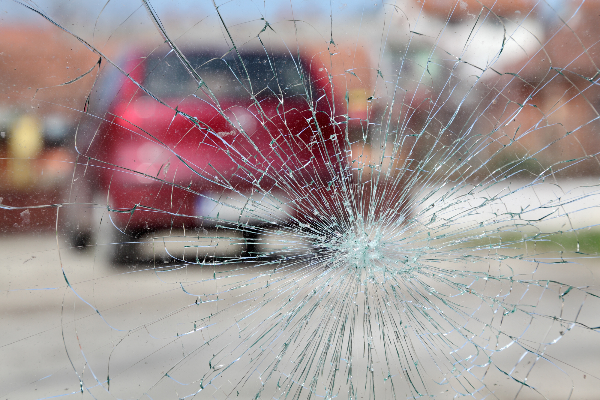 driving with a cracked windshield